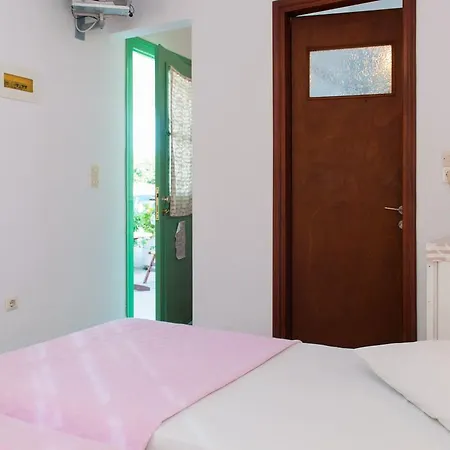 Letta Apollonia (Sifnos)